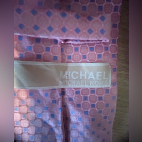 Michael Kors silk tie - Picture 2 of 3